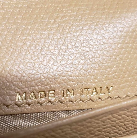 Chanel Beige Caviar Leather CC Logo Trifold Wallet Made in Italy - Picture 14 of 16
